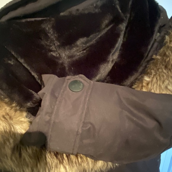 Beautiful Arizitia TNA Winter Coat - Picture 4 of 4